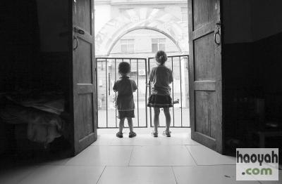 ������ܱ����׶�԰һ�����¼ҳ�ǷѧУ��ǧԪ