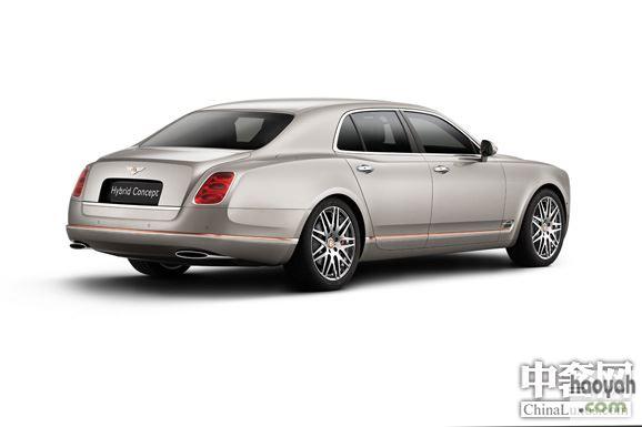 在开阔路况下展现更为强劲的动力性能