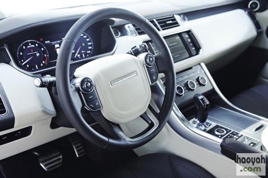 揽胜运动版内饰