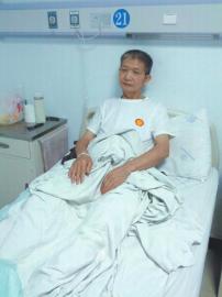 四川一停车场深夜起火六旬大爷冒死关电闸