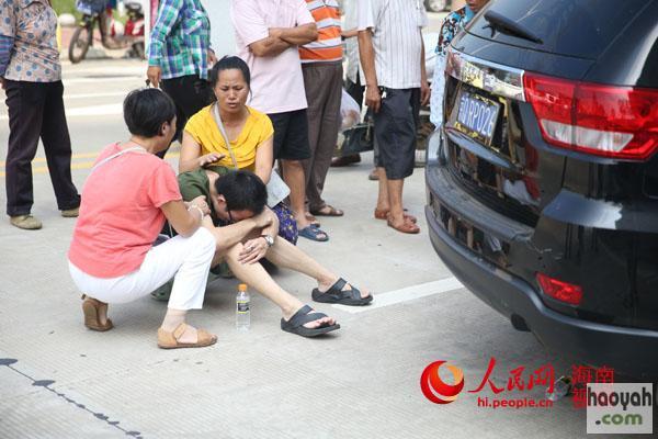 家属闻讯在现场悲痛欲绝