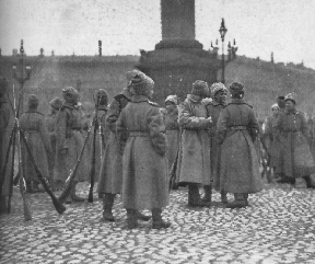 路易丝拍摄的俄国女兵